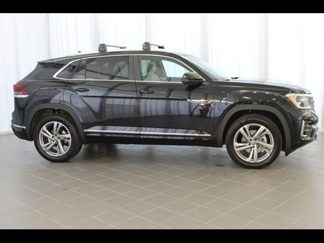 2024 Volkswagen Atlas Cross Sport 2.0T SEL R-Line