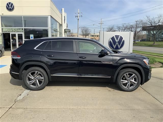 2024 Volkswagen Atlas Cross Sport 2.0T SEL R-Line