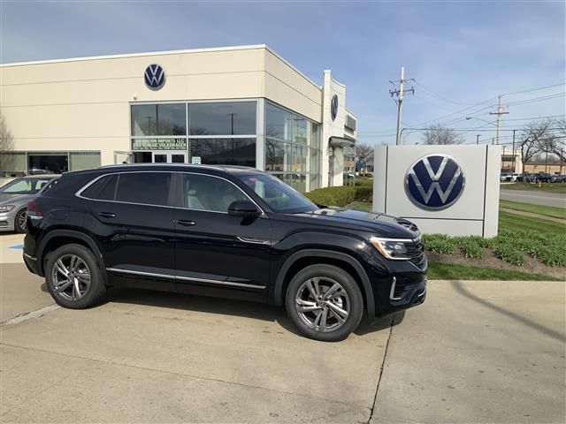 2024 Volkswagen Atlas Cross Sport 2.0T SEL R-Line