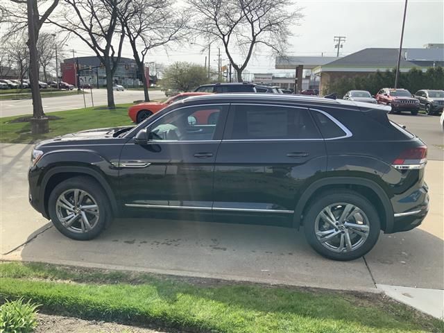 2024 Volkswagen Atlas Cross Sport 2.0T SEL R-Line