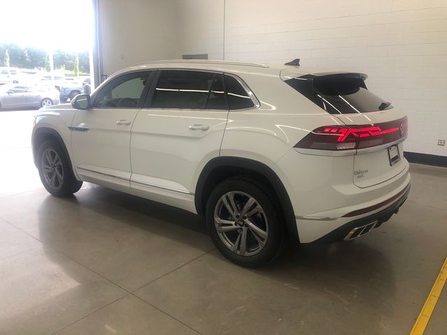 2024 Volkswagen Atlas Cross Sport 2.0T SEL R-Line