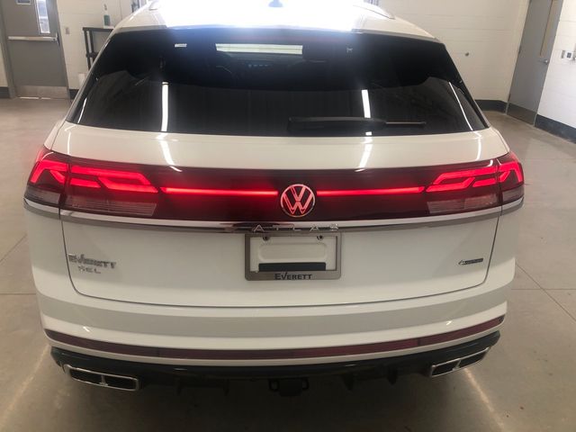 2024 Volkswagen Atlas Cross Sport 2.0T SEL R-Line