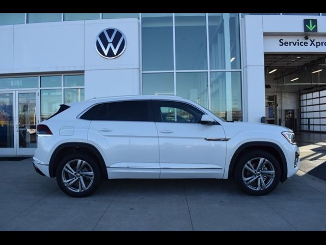 2024 Volkswagen Atlas Cross Sport 2.0T SEL R-Line