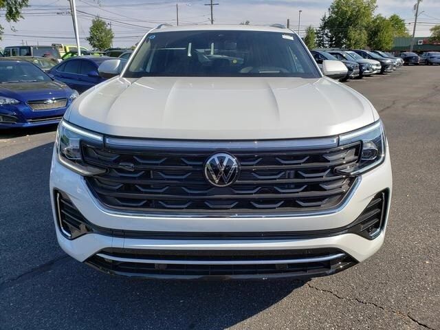 2024 Volkswagen Atlas Cross Sport 2.0T SEL R-Line