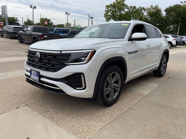 2024 Volkswagen Atlas Cross Sport 2.0T SEL R-Line