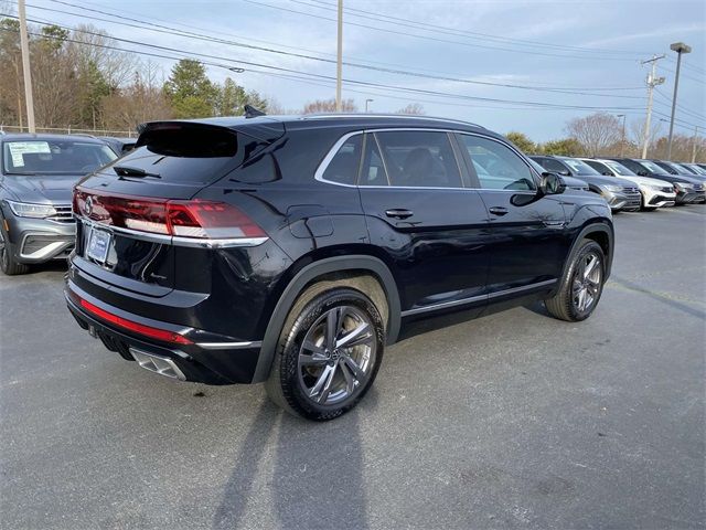 2024 Volkswagen Atlas Cross Sport 2.0T SEL R-Line