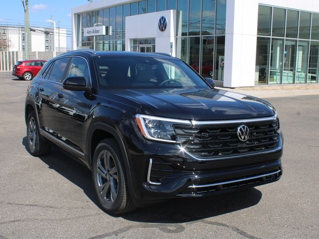 2024 Volkswagen Atlas Cross Sport 2.0T SEL R-Line