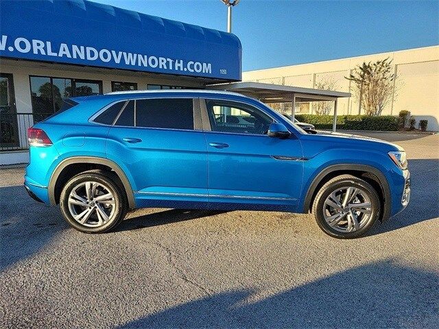 2024 Volkswagen Atlas Cross Sport 2.0T SEL R-Line