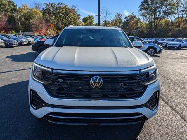 2024 Volkswagen Atlas Cross Sport 2.0T SEL R-Line