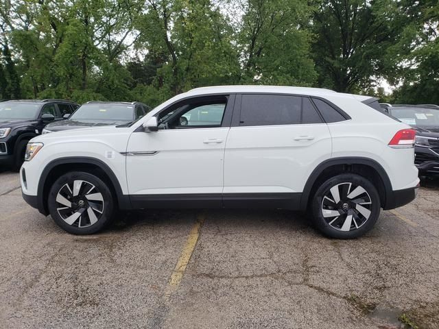 2024 Volkswagen Atlas Cross Sport 2.0T SE Technology