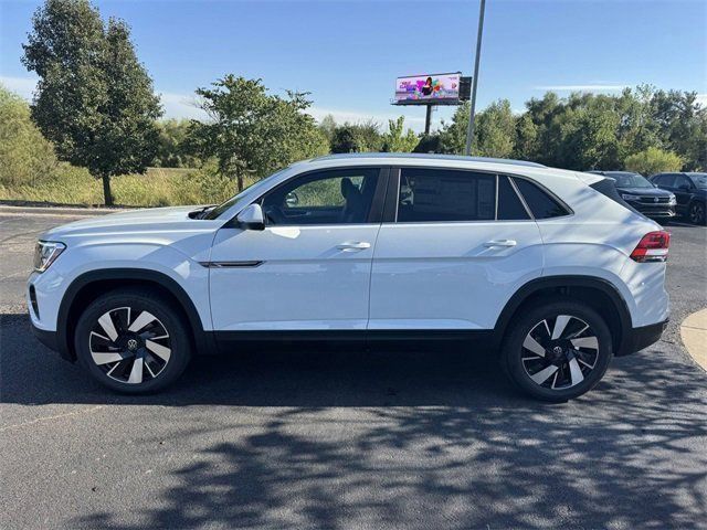 2024 Volkswagen Atlas Cross Sport 2.0T SE Technology