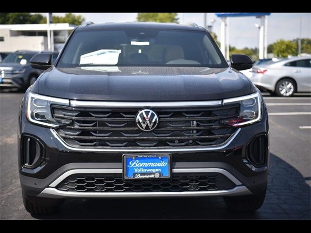 2024 Volkswagen Atlas Cross Sport 2.0T SE Technology