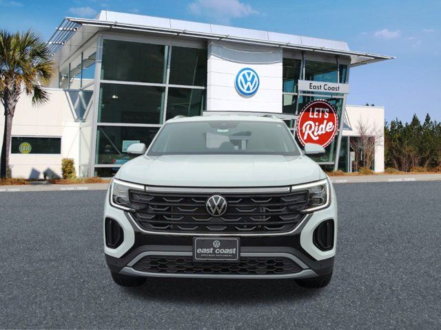 2024 Volkswagen Atlas Cross Sport 2.0T SE Technology