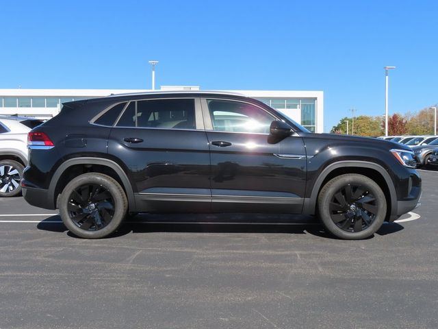 2024 Volkswagen Atlas Cross Sport 2.0T SE Technology