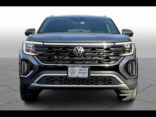 2024 Volkswagen Atlas Cross Sport 2.0T SE Technology