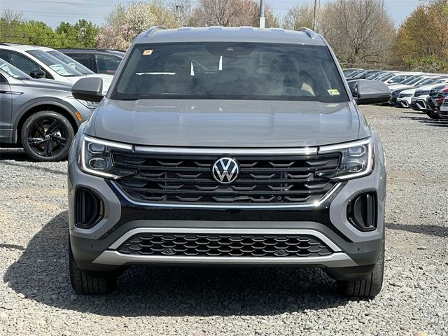 2024 Volkswagen Atlas Cross Sport 2.0T SE Technology