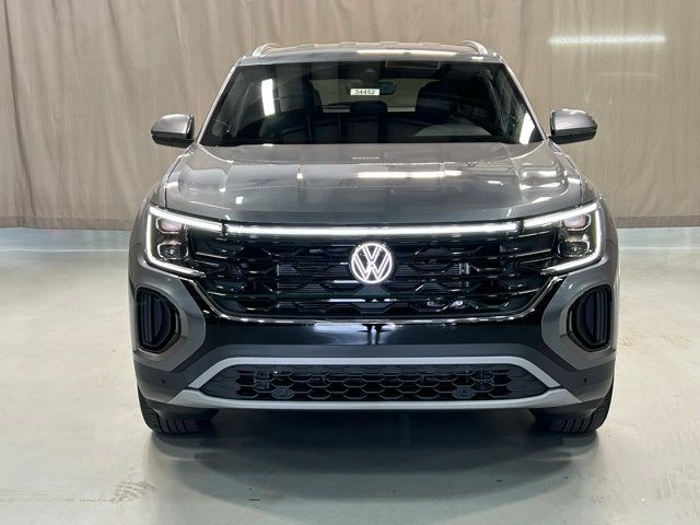 2024 Volkswagen Atlas Cross Sport 2.0T SE Technology