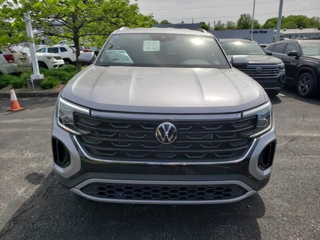 2024 Volkswagen Atlas Cross Sport 2.0T SE Technology