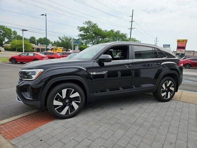 2024 Volkswagen Atlas Cross Sport 2.0T SE Technology