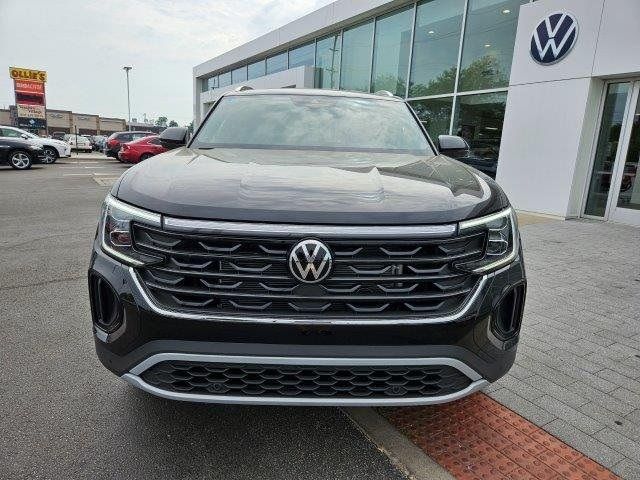 2024 Volkswagen Atlas Cross Sport 2.0T SE Technology