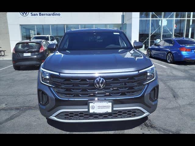 2024 Volkswagen Atlas Cross Sport 2.0T SE Technology