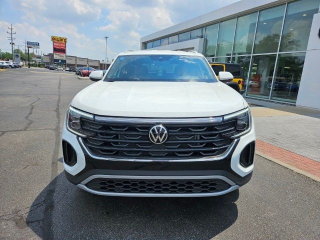 2024 Volkswagen Atlas Cross Sport 2.0T SE Technology