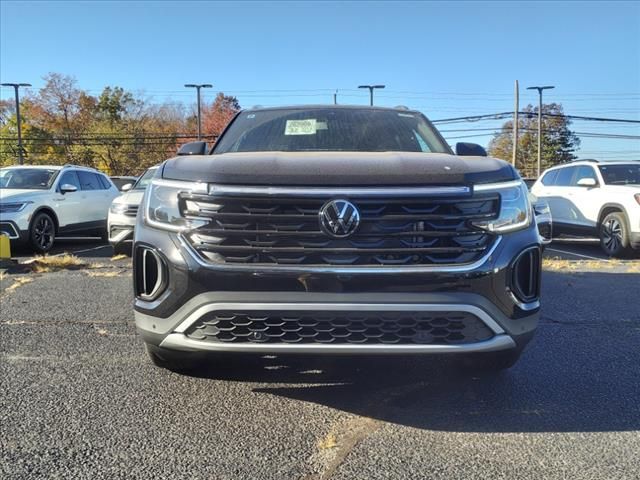 2024 Volkswagen Atlas Cross Sport 2.0T SE Technology