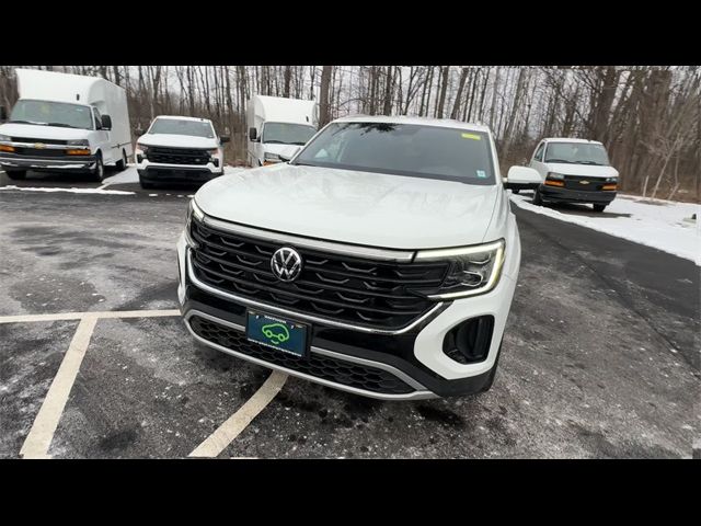 2024 Volkswagen Atlas Cross Sport 2.0T SE Technology