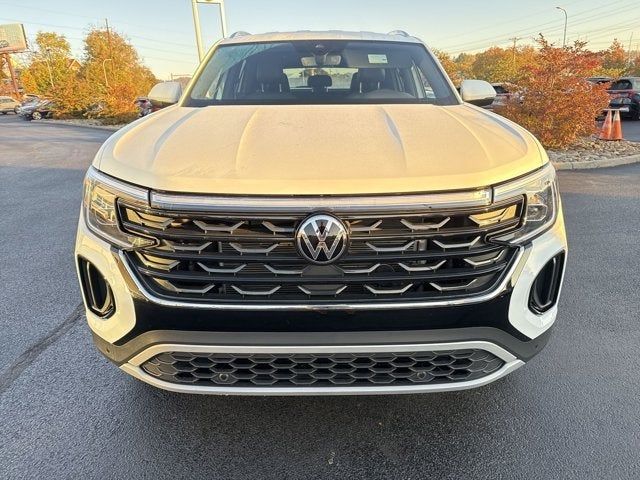 2024 Volkswagen Atlas Cross Sport 2.0T SE Technology