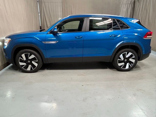 2024 Volkswagen Atlas Cross Sport 2.0T SE Technology