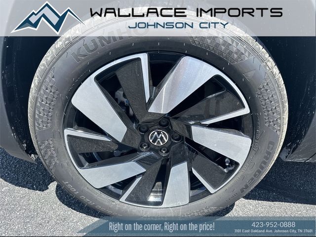 2024 Volkswagen Atlas Cross Sport 2.0T SE Technology