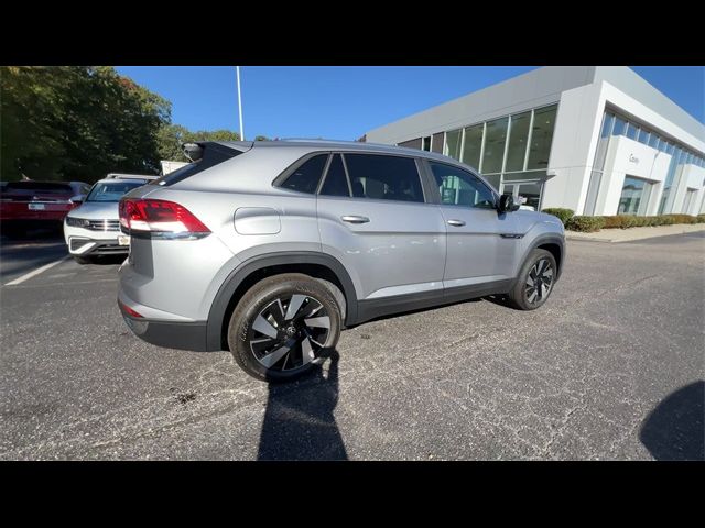 2024 Volkswagen Atlas Cross Sport 2.0T SE Technology