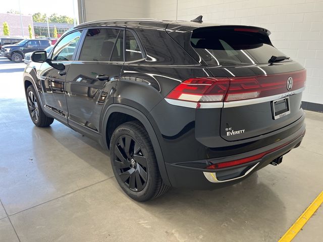 2024 Volkswagen Atlas Cross Sport 2.0T SE Technology