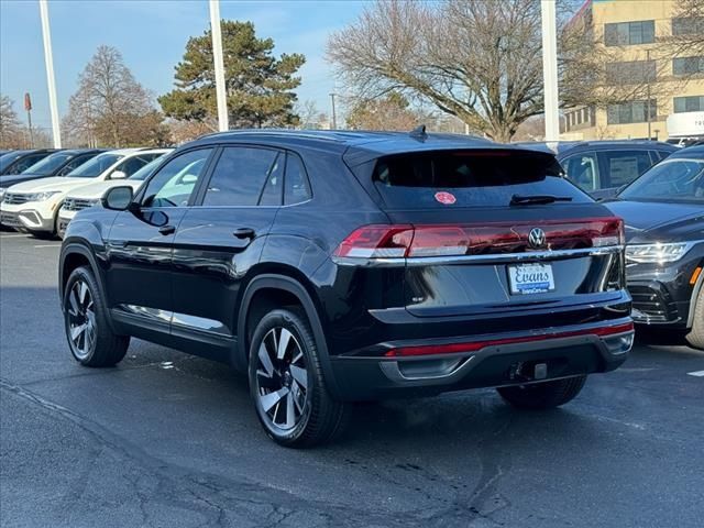 2024 Volkswagen Atlas Cross Sport 2.0T SE Technology