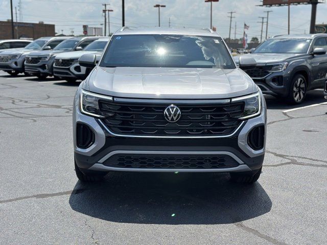 2024 Volkswagen Atlas Cross Sport 2.0T SE Technology