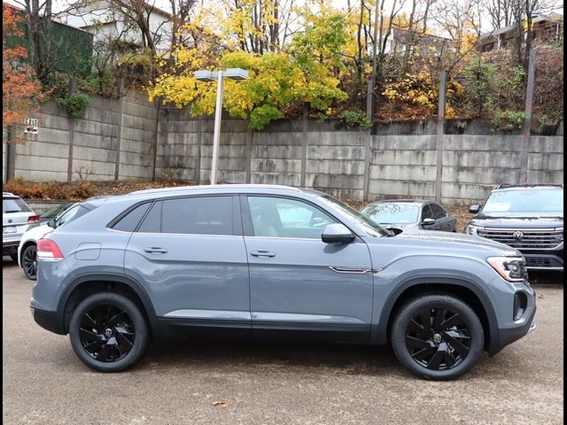 2024 Volkswagen Atlas Cross Sport 2.0T SE Technology