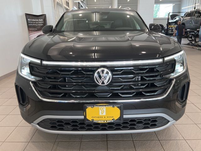 2024 Volkswagen Atlas Cross Sport 2.0T SE Technology