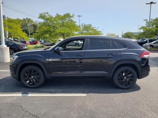 2024 Volkswagen Atlas Cross Sport 2.0T SE Technology