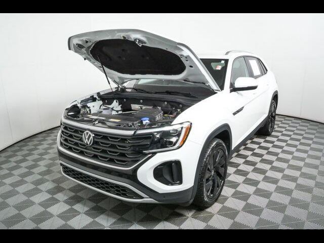 2024 Volkswagen Atlas Cross Sport 2.0T SE Technology
