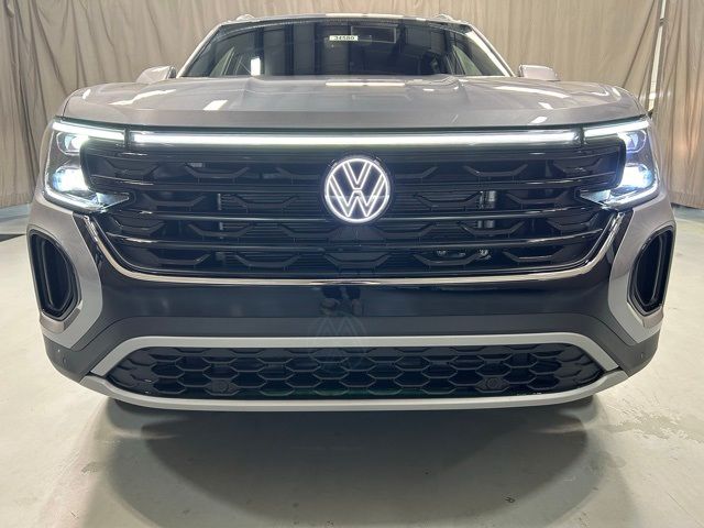 2024 Volkswagen Atlas Cross Sport 2.0T SE Technology