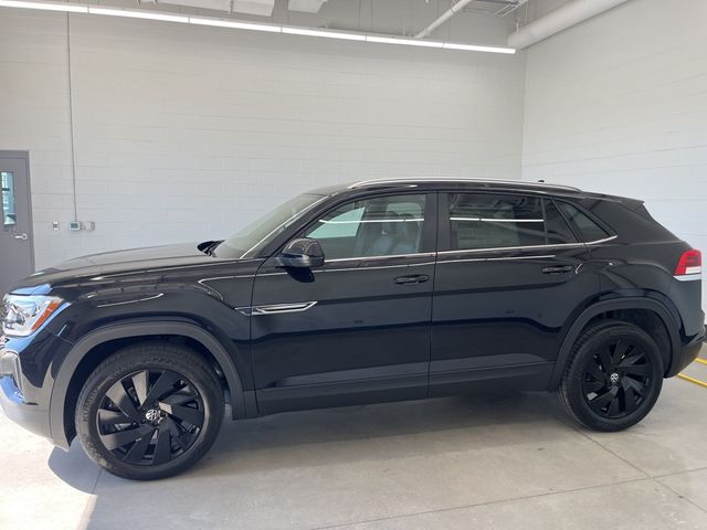 2024 Volkswagen Atlas Cross Sport 2.0T SE Technology