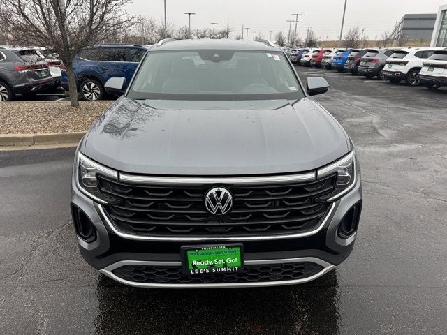 2024 Volkswagen Atlas Cross Sport 2.0T SE Technology