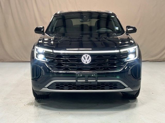 2024 Volkswagen Atlas Cross Sport 2.0T SE Technology