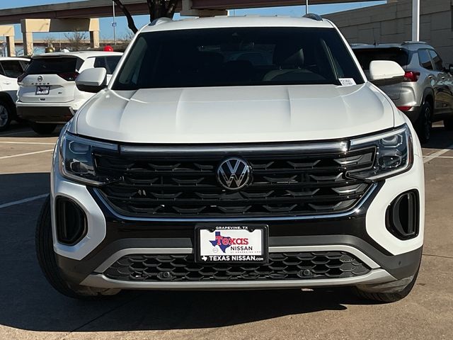 2024 Volkswagen Atlas Cross Sport 2.0T SE Technology