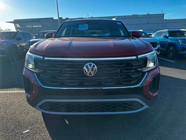 2024 Volkswagen Atlas Cross Sport 2.0T SE Technology