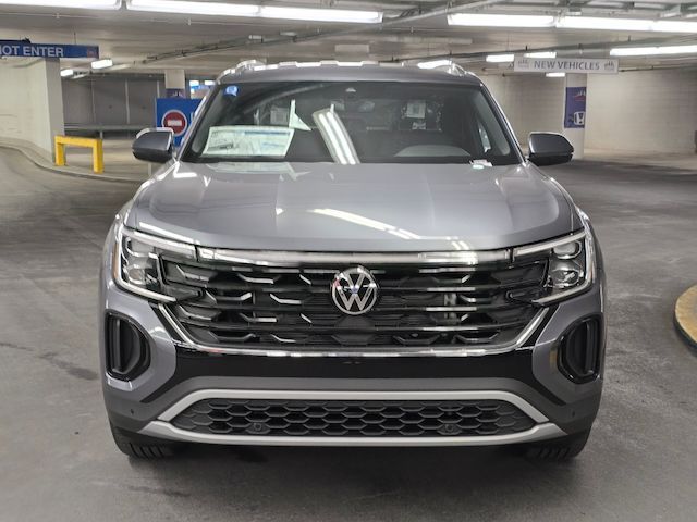 2024 Volkswagen Atlas Cross Sport 2.0T SE Technology