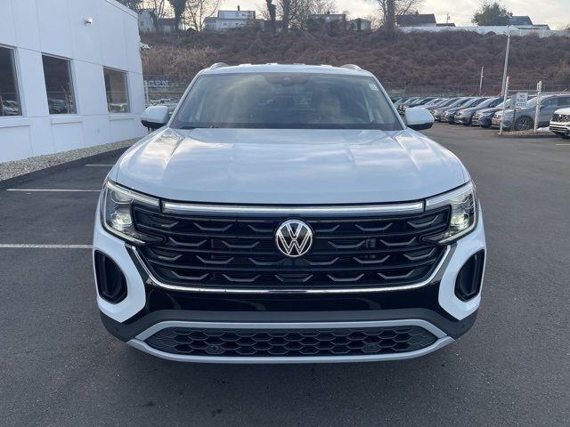 2024 Volkswagen Atlas Cross Sport 2.0T SE Technology