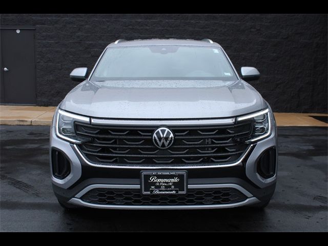 2024 Volkswagen Atlas Cross Sport 2.0T SE Technology