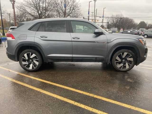 2024 Volkswagen Atlas Cross Sport 2.0T SE Technology