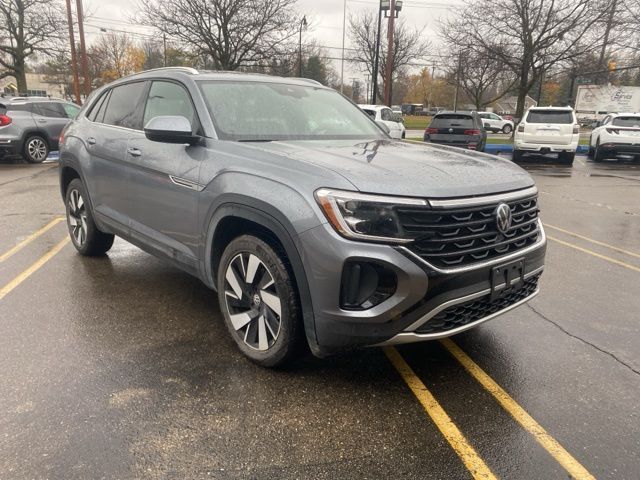 2024 Volkswagen Atlas Cross Sport 2.0T SE Technology